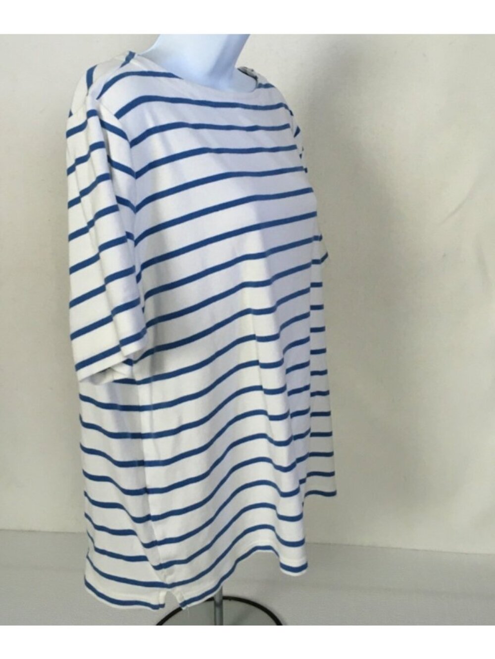 CJ Banks Top Women Size 1X White w Blue Stripes Short Sleeve T shirt Round Neck - Picture 2 of 14